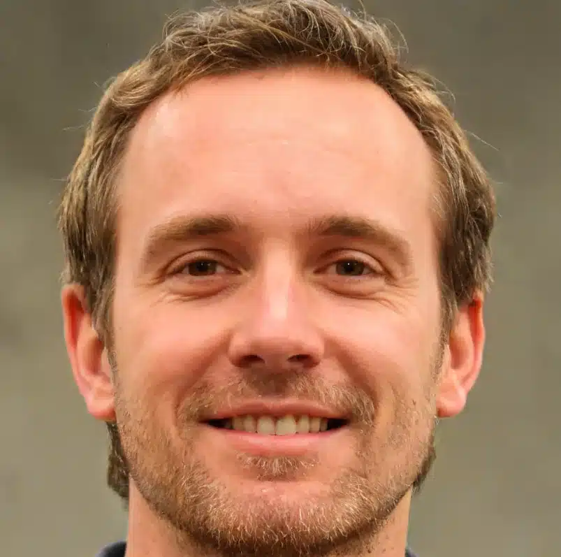Alex T, CFO