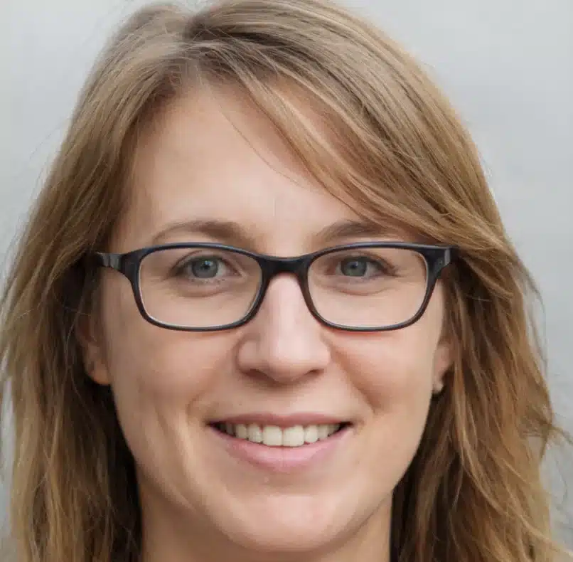   Dr. Elena Schmidt